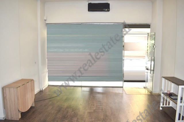 Office for rent in Him Kolli street, near Myslym Shyri street in Tirana.
The office is located on t